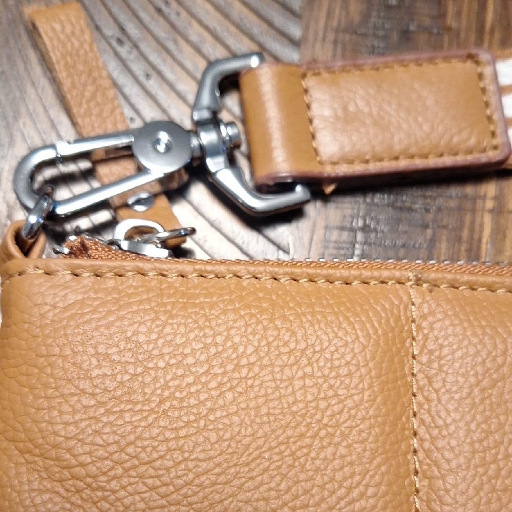 Tan Leather Crossbody Bag - Picture 3 of 7